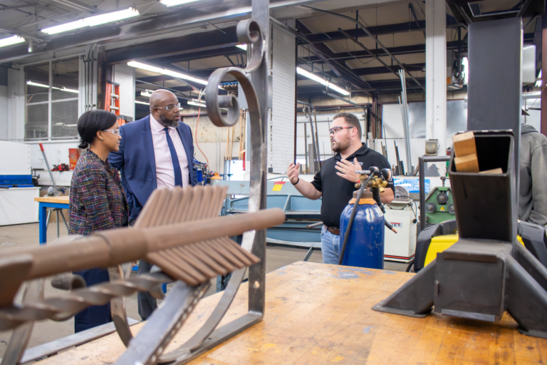 53247690387_4d1daf4bfd_o-768x512