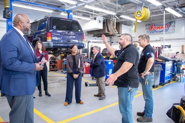 53248865163_e2c82f6613_k-768x512