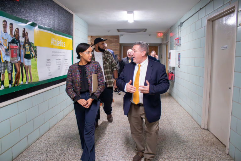 53249065650_4fdbe7a3db_o-768x512